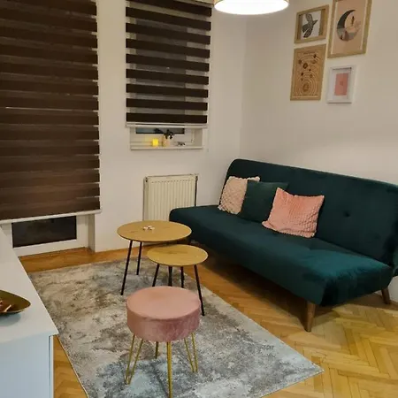 Moon - Stan Na Dan Apartment *