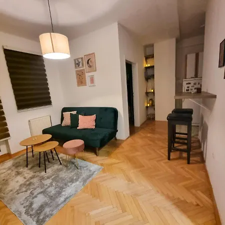 Moon - Stan Na Dan Apartment *